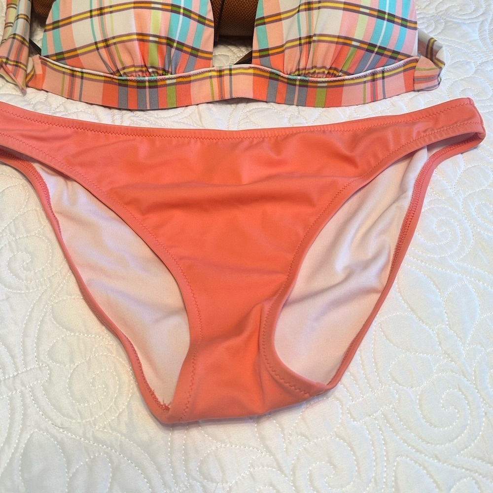 Victoria secrets bikini bottoms size large